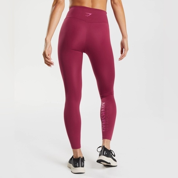 Gymshark Graphics Fraction Leggings - Picture 2 of 8